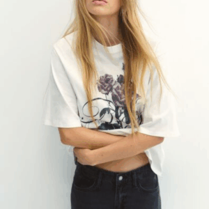 เสื้อยืดโอเวอร์ไซส์ลายดอกไม้